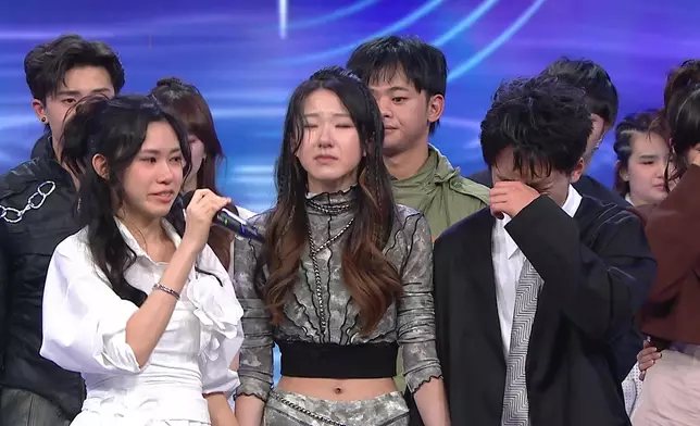 Luna與組員亦爆喊。