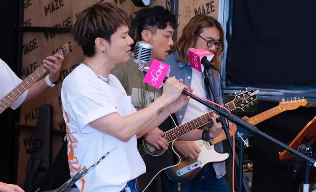 和NWB新歌《給受困者的一封信》。