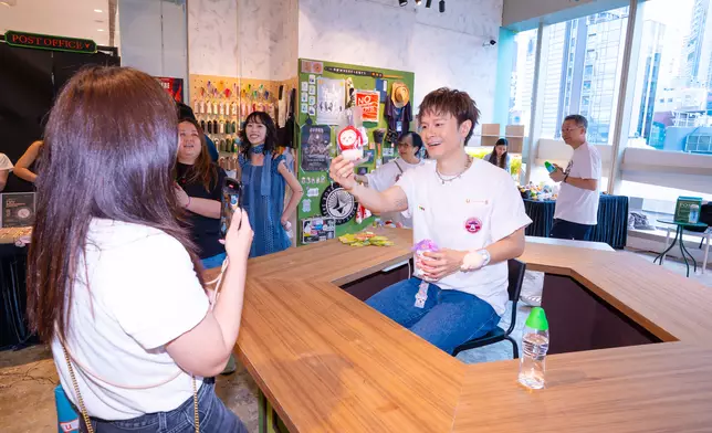 粉絲滿載而歸。