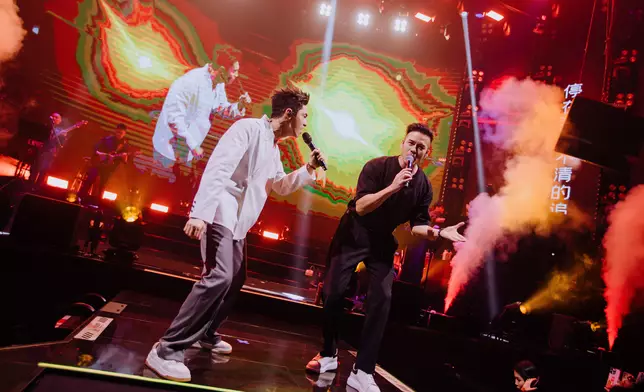 Sammy表示與Kelvin真的因為拍《喜愛夜蒲2》而認識。