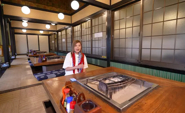 神社內設有餐廳提供炭燒海鮮。