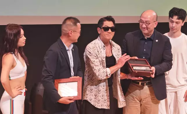 「星動策展大使」郭富城同場見證這位冠軍級人馬的誕生。