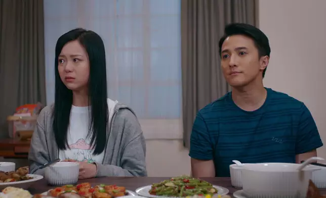 Karen螢幕處女喊戲，係very自然同有感染力。