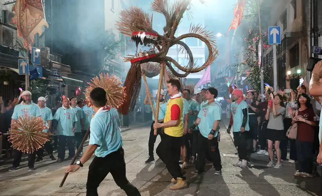 劇組及演員事前花了大量時間綵排。