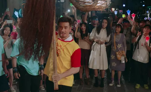 呢幕亦係陳豪同張曦雯浪漫邂逅嘅一幕，萬勿錯過。