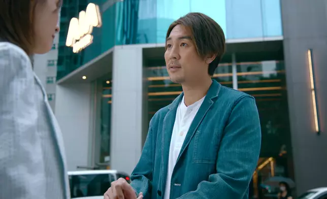 但呢場戲鐵姐個樣又好似好冧咁。