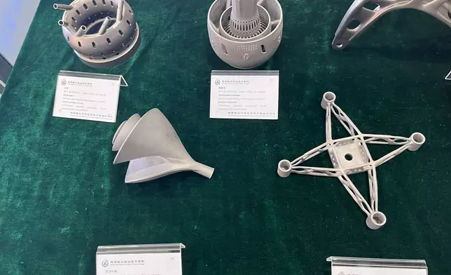 魯班工坊學生作品。巴士的報記者攝