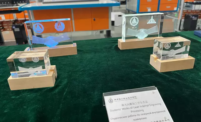 學生作品。巴士的報記者攝