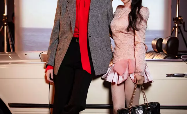 蔡依林（Jolin）與泰國演員Tor Thanapob主演全新單曲《Pillow》音樂影片。