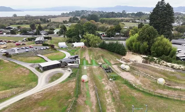 「極速滾地大型水泡泡球」淨係睇條玩嘅路線，都感受到有幾咁好玩。