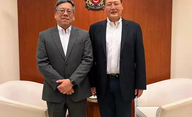 商務及經濟發展局局長丘應樺在新加坡最後一日訪問行程，與當地政商界交流。商經局FB圖片