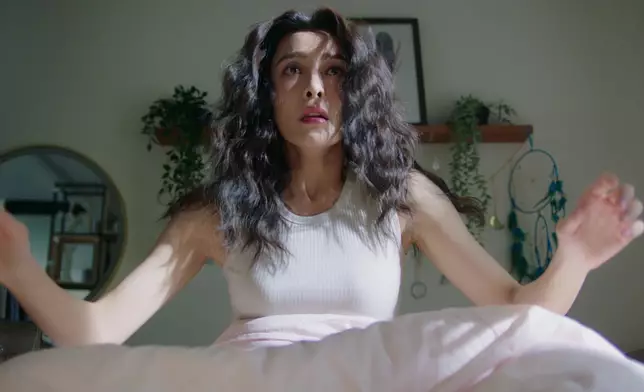 Kelly呢啲樣平時真係好少見。