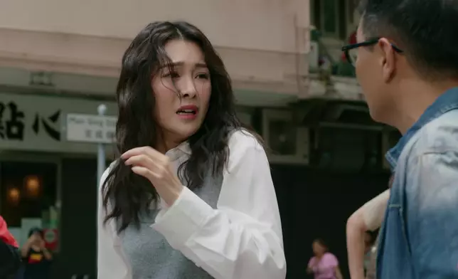 咁混亂、六神無主同驚青嘅Kelly，大家有幾何見到。