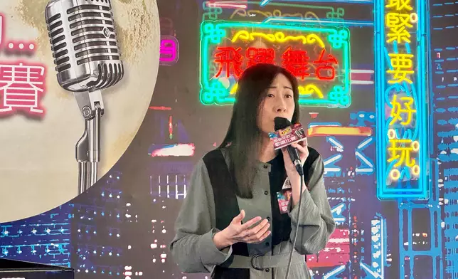 冠軍張慧文演唱。