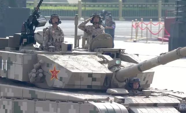 裝備部隊99式主戰坦克（央視截圖）