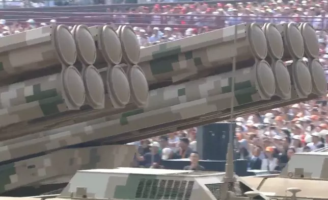 191式多管火箭炮（央視截圖）