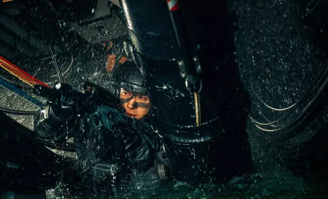 觀眾大讚林超賢導演突破軍事電影製作水平。