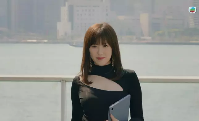 一有生意佢就搶，而且仲要係次次都著到超級搏殺格咁去搶。