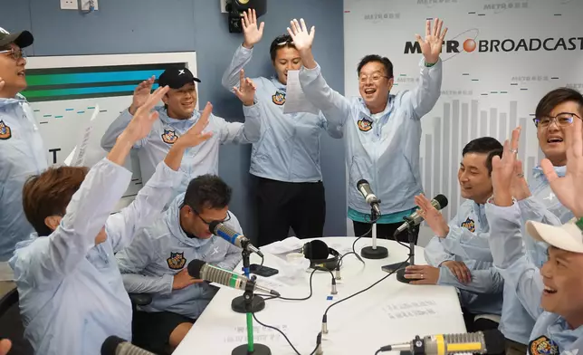 香港明星足球隊成立40周年終於有會歌《完美拍檔》。