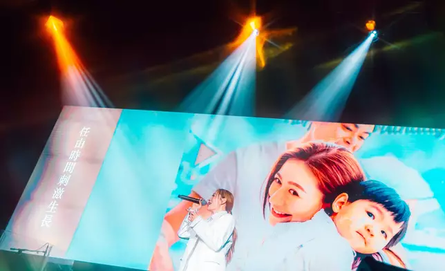 她感謝一路支持她的家人和粉絲，並希望透過音樂讓更多人感受到力量和温暖。