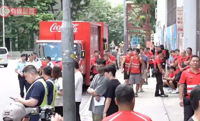 工會指有150會員參與罷工。有線新聞圖片