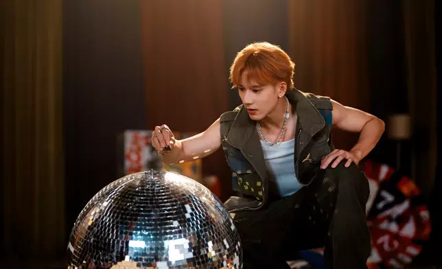 對腳都唔係自己咁濟！