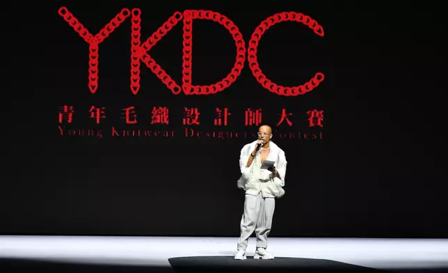 毛織創新及設計協會主席許彼得致歡迎辭。