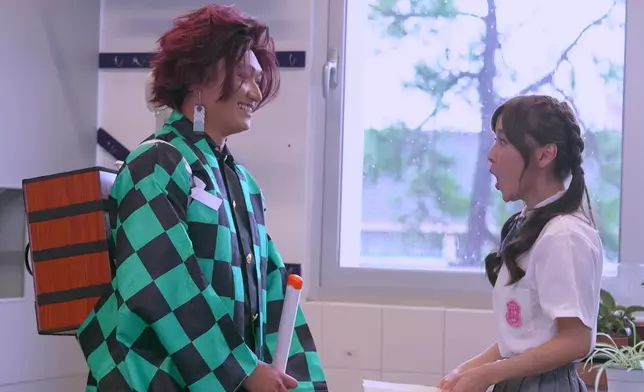 Yuki因為Cyrus嘅悉心安排，玩到勁開心。