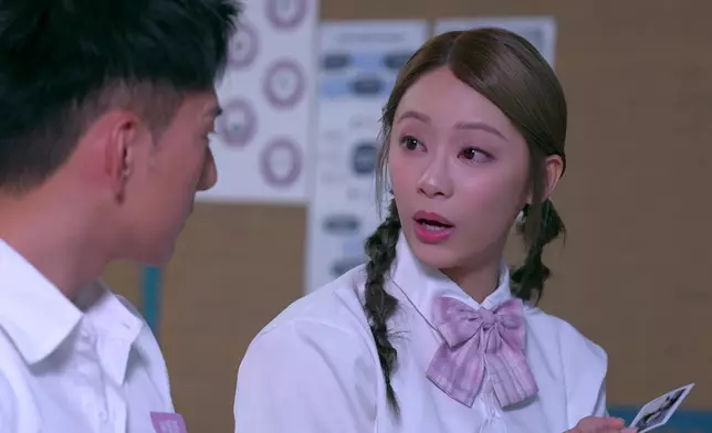 大家留意番，Sophie喺呢次嘅約會入面，係一再受到海嘯式嘅感動震撼。