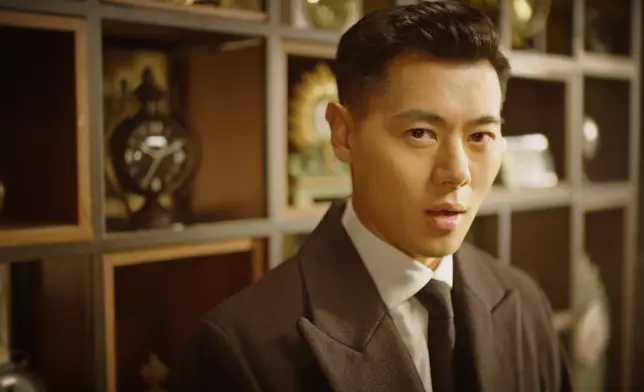 Jojo及Darren繼續擔任主持。