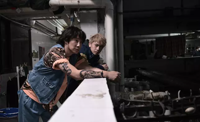 阿譚多年來一直專心拍戲和拍劇。