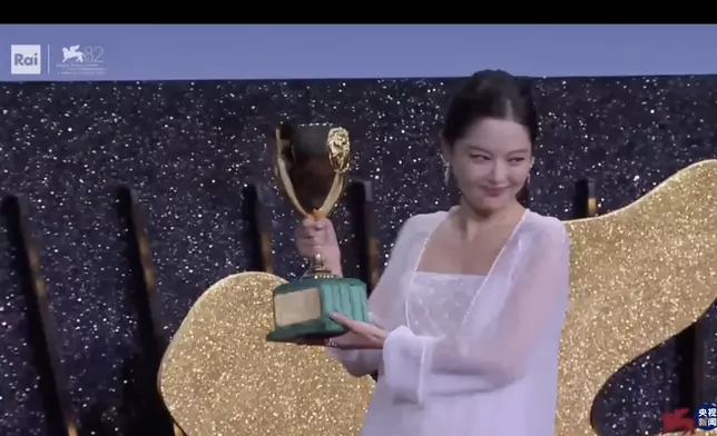 辛芷蕾事業再上一層樓。