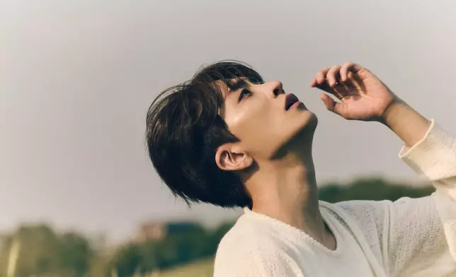 榮宰將在演唱會上表演7月推出的《Fermata》內歌曲。 主辦單位提供圖片