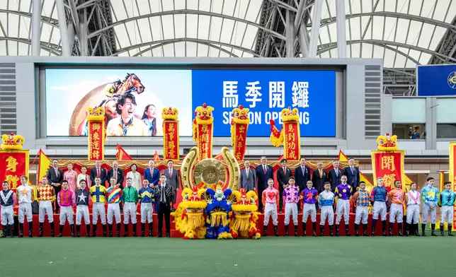 「2025/26馬季開鑼日」昨日在沙田馬場隆重舉行。