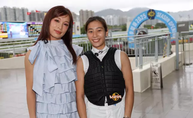 新加入Now United的中國香港區成員Ariel與見習騎師黃寶妮見面。