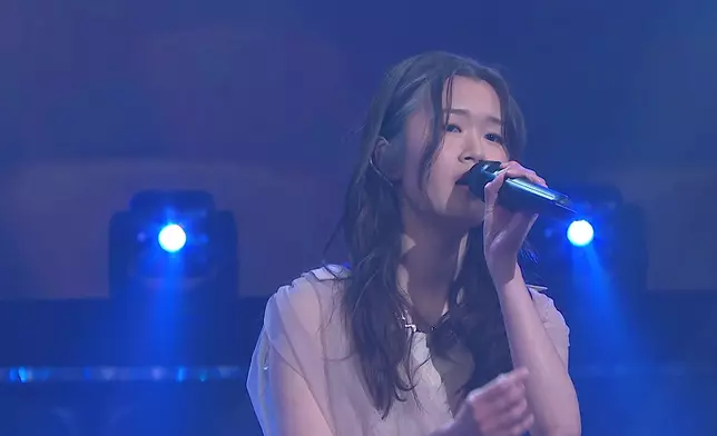 布子殷（布子）、蕭凱恩 Michelle、胡港豐Andrew演繹《一個人飛／失魂記》。