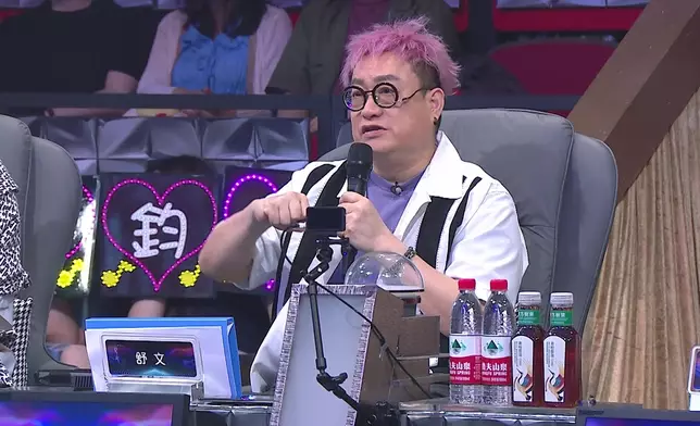 另一導師舒文亦盛讚：三個人加埋多過三，咁佢哋做到。