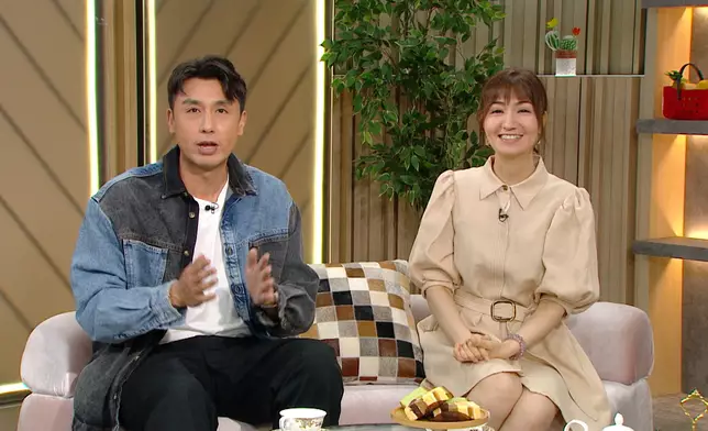 《GG家長指引》主持伍家謙及嘉賓主持可宜。