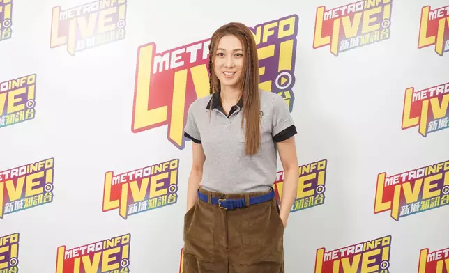 她直言感到很傷感「如果有一日我唔可以再聞佢嗰啲酸臭味嘅臭腳，會冇晒人生樂趣，暫時接受唔到。」