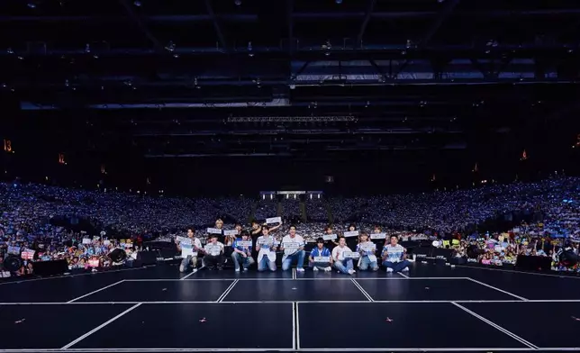 全場大合照。SuperJunior官方X圖片