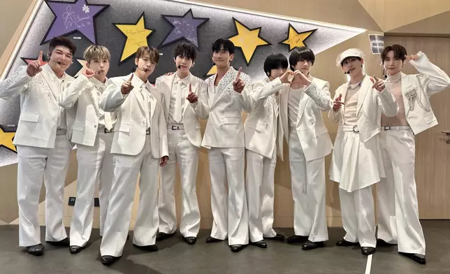 SJ 9位成員展開世界巡迴演唱會《Super Show 10》海外首站。SuperJunior官方X圖片