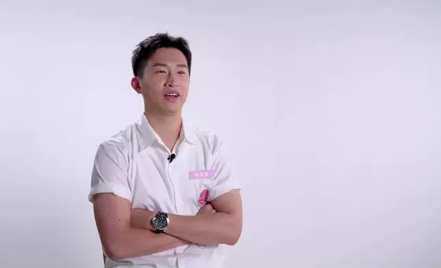 嗰邊Eddie搞感動，呢個GM就喺度搞Gag。