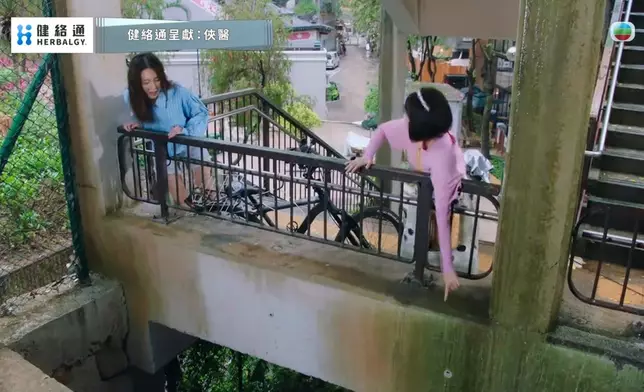 為咗照顧家姐，張曦雯唔單止好忙、仲要飛天遁地。