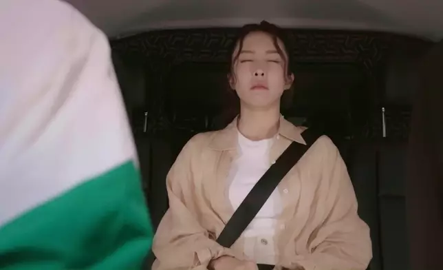 Kelly呷阿Moon啲戲都好搞笑，嚟緊仲有好多呢啲相關場口，密切留意呀。