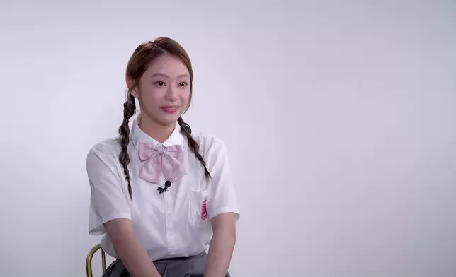 副其實開心到雙眼發光。