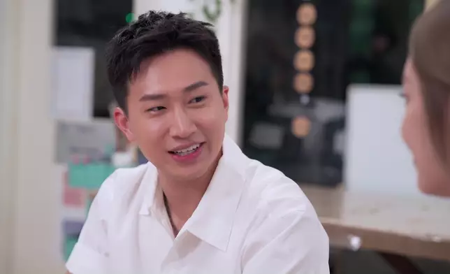 想知係乜？都係嗰句，今晚睇節目啦。