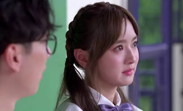 Yuki坦言對於Kris的時間囊表白感到感動。