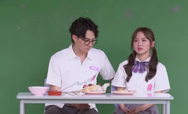 Yuki坦言對於Kris的時間囊表白感到感動。