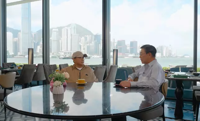 面對新時代的挑戰與轉變，許冠文認為電影業應該破舊立新。