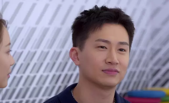 Sophie問GM假若今次是二人最後一次約會他會如何時，GM表情變化極之微妙，報上謎之微笑之餘，仲有啲呆呆地不懂反應。